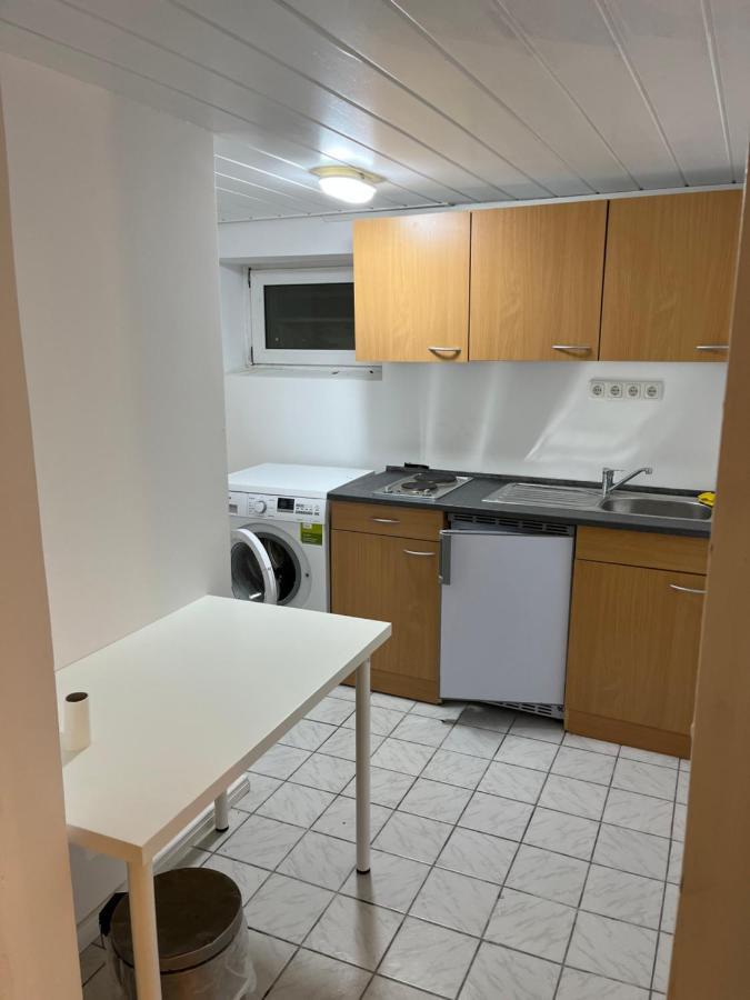 Souterrain Wohnung In Der Naehe Vom Duesseldorfer Flughafen Ратинген Экстерьер фото
