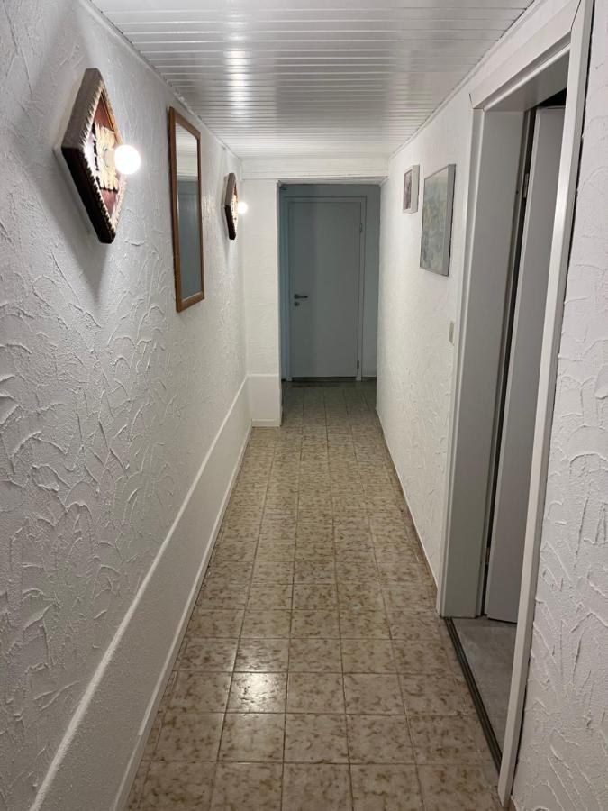 Souterrain Wohnung In Der Naehe Vom Duesseldorfer Flughafen Ратинген Экстерьер фото